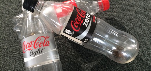 Coca Cola Flaschen sind leer
