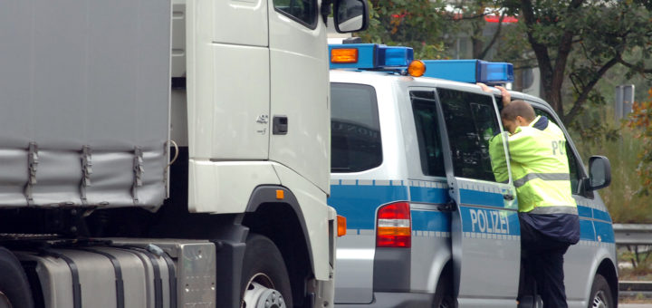 Für das Stadtgebiet Delmenhorst hat die Polizei im Jahr 2015 1.415 Unfälle registriert. Symbolfoto: Konczak