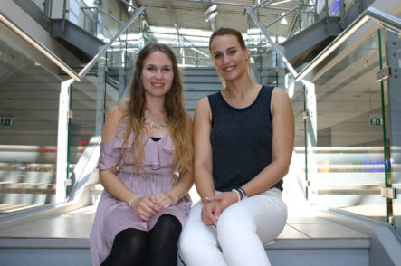 Die Gewinnerinnen: Julia Weber (l.)und Sarah Kappel (r.)