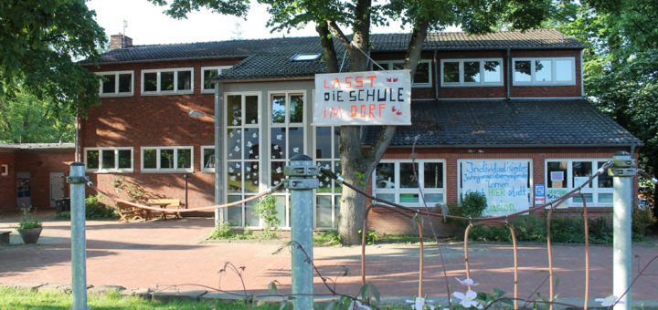 Unter anderem die Grundschule in Seehausen könnte geschlossen werden. Vor Ort wehren sich Eltern, Lehrer und Beiratspolitiker dagegen. Foto: Niemann