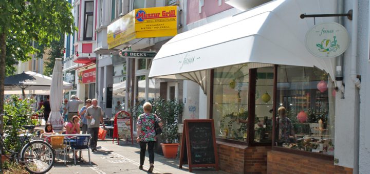 Viele Geschäfte an der Pappelstraße sind inhabergeführt – uns bestehen zum Teil seit vielen Jahren.Fotos: Niemann