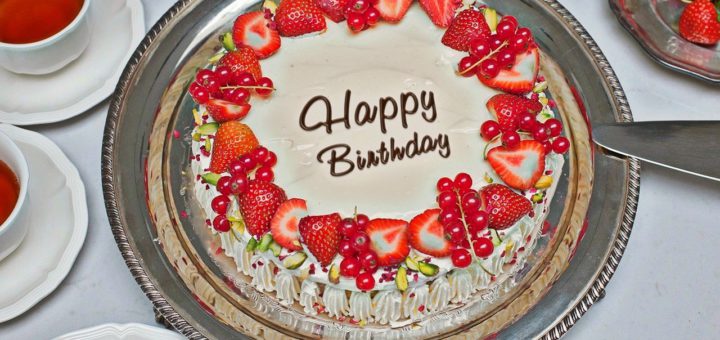 Ein Geburtstagskuchen: Wer wird schon 108 Jahre alt? Symbolfoto: pixabay