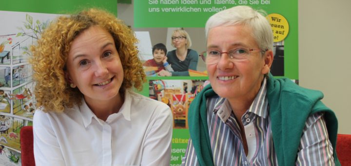 Karin Mummenthey (r.) leitet das SOS-Kinderdorf-Zentrum in der Neustadt seit seiner Eröffnung. Monika Lysik (l.) ist für die offenen Angebote des Hauses verantwortlich.Foto: Niemann