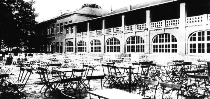 Der Schützenhof an der Cramerstraße mit seinen Festsälen war über Jahrzehnte das größte Lokal in der Stadt. Ein Bombenangriff Ende Juni 1942 legte ihn in Schutt und Asche. Foto: Stadtarchiv Delmenhorst