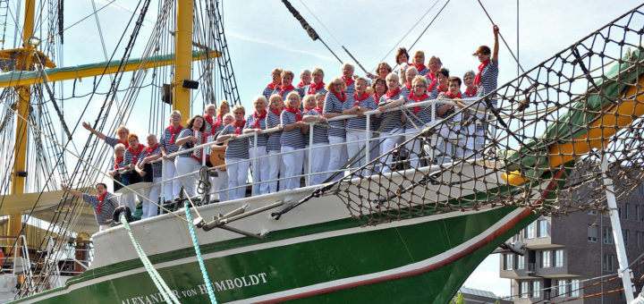 Auch das Schiff Alexander von Humboldt diente den Delme Shanty Singers bereits als Ort für ein Konzert.Foto: Konczak