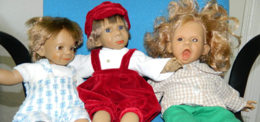Mal frech, mal traurig: Die Puppen spielen in Christiane Kerners Büchern die Hauptrollen. Foto: Bosse