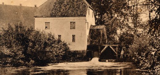 Die Rückseite der Wassermühle als Motiv einer Postkarte aus dem frühen 20. Jahrhundert. Foto: Sammlung Garbas