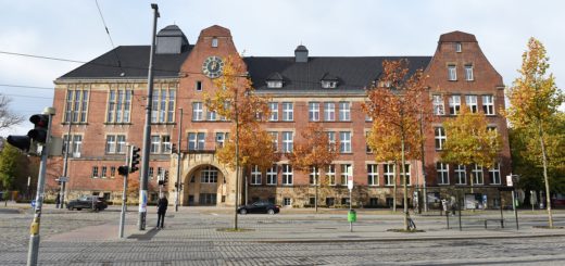 Die Oberstufe an der Leibnizstraße ist bei Schülern zu beliebt. Die Kapazitäten reichen nicht mehr aus. Foto: Schlie