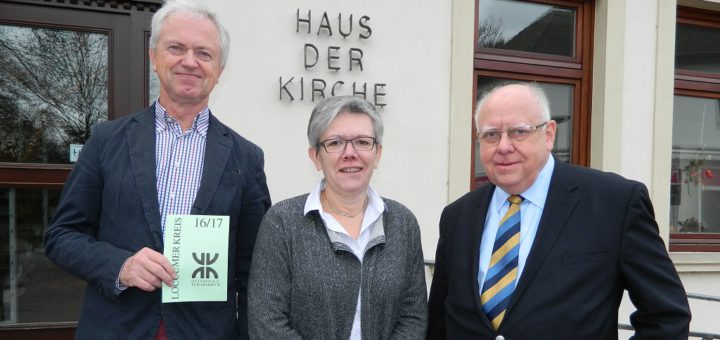 Heinrich Grün, Jutta Rühlemann und Erhard Mackenberg (v.l.) stellten das neue Vortragsprogramm des Loccumer Kreises vor. Foto: Bosse