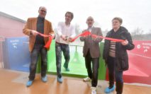 Horst Fiedler, Michael Rausch, Guido Becker und Margret Hantke eröffneten feierlich den frisch sanierten Erlebnisbereich der Grafttherme. Foto: Konczak