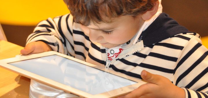 Die CDU warnt vor Cybergrooming und will Kinder im Internet besser schützen - durch aktive Ermittlungen der Polizei