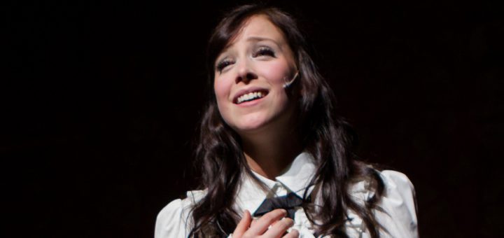 Die Bremerin Sara Dähn spielt die Titelrolle „Anastasia“ im gleichnamigen Musical.Foto: Richard Ohme