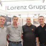 Die Teams der Klaus Lorenz GmbH und von Alltrosan freuen sich am Gemeinschaftsstand über gute Gespräche mit interessierten Besuchern. Foto: de Haan