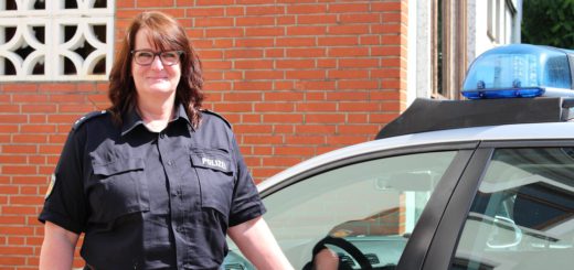 Kontaktpolizistin Kirsten Schrader ist seit neun Jahren am Revier in Woltmershausen. Foto: Füller