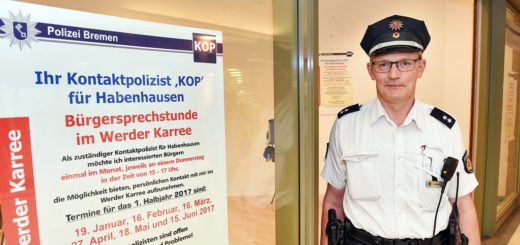 Kontaktpolizist Hannes Leefers bietet regelmäßige Sprechstunden im Bürgerbüro im Werder Karree an. Foto: Schlie