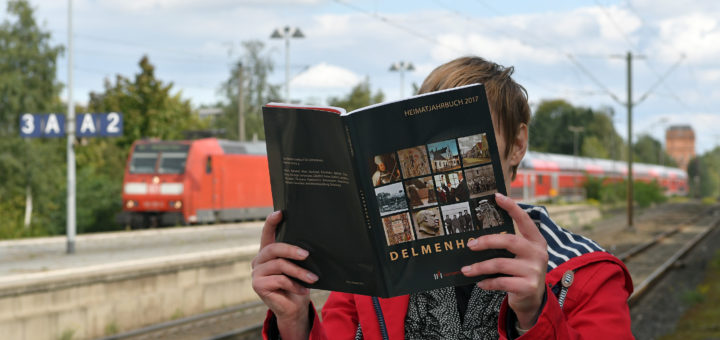 Im neuen Heimatjahrbuch erfährt man unter anderem, wie die Eisenbahn nach Delmenhorst kam. Mit dem neuen Verkehrsmittel hielt auch die Industrie Einzug in die Stadt.Foto: Konczak