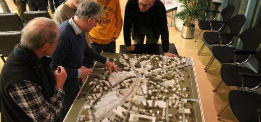 Beim Informationsabend der Stadt Achim wurde Anwohnern erklärt, dass das Gebiet um die Obernstraße und Herbergstraße beim Architekten-Wettbewerb im Fokus steht. Foto: Beinke