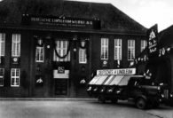 Das Verwaltungsgebäude der DLW, Zweigniederlassung Delmenhorst, auf einer Aufnahme von 1936. Das Bürogebäude an der späteren Ludwig-Kaufmann-Straße wurde 1973 abgerissen. Foto: Stadtarchiv Delmenhorst