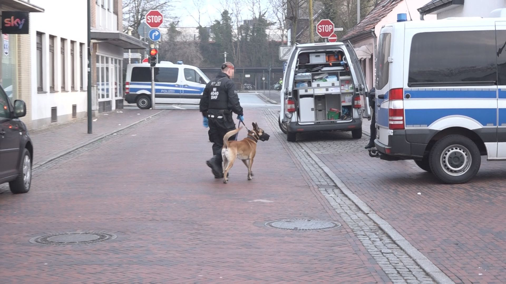 Durchsuchung Nach Schusswaffen In Delmenhorst