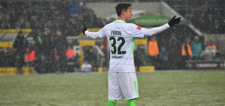Marco Friedl im Schneegestöber von Mönchengladbach.