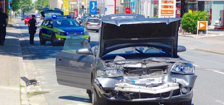Die Polizei schätzt den Schaden am Audi auf rund 10.000 Euro. Foto: gri