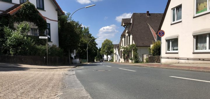 Zugegeben: Nicht überall ist die ausrollende Fahrweise praktikabel. Ideal geeignet sind abschüssige Straßen wie etwa die Koppelstraße in Osterholz-Scharmbeck. Foto: Bosse