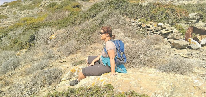 Regina Sommer freut sich auf ihre zweite Saison als Wanderführerin. Die Bremerin veranstaltet Wanderreisen auf die griechische Insel Amorgos. Foto: pv