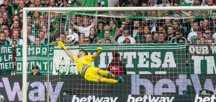 Werder-Keeper Jiri Pavlenka hatte eigentlich gar nicht so viel zu tun, trotzdem schlug es dreimal ein. Foto: Nordphoto