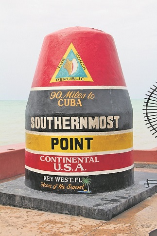 Die Southernmost Point-Boje zählt zu den beliebtesten Fotomotiven von Key West. Fotos Kaloglou in Key West
