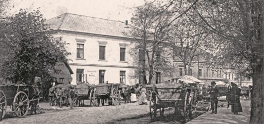 Markttag bei Gefken – das spätere Hotel Bremer Tor in Brinkum, um 1900. Die Fotos wurden von Elisabeth Heinisch, Gemeindearchiv Stuhr, zur Verfügung gestellt.