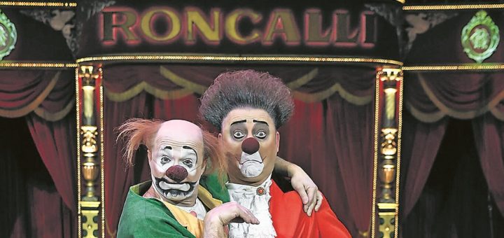 Ein echtes Dream-Team: Die Clowns Eddy Neumann und Anatoli Akermann (grünes Sakko). Foto: Roncalli