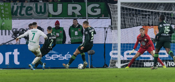 Milot Rashica trifft zum 3:2 gegen Wolfsburg