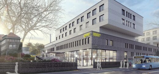 Das Bild gibt einen realistischen Eindruck davon, wie das Krankenhaus aussehen wird. Die Fassadenfarbe orientiert sich am Höger-Bau.