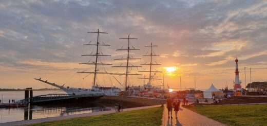 Fünf Tage lang verwandelt sich der Alte und Neue Hafen in Bremerhaven in ein Meer von Masten. Foto: Jasmin Emilia Meyer/Erlebnis Bremerhaven