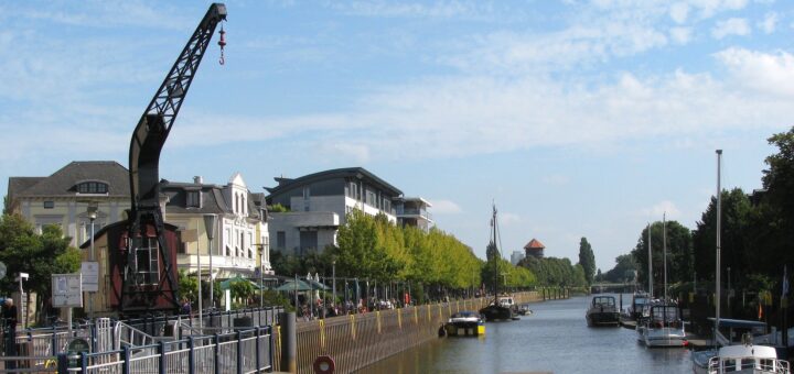 Stadt am Fluss: Oldenburg liegt an der Hunte. Foto: David Mark auf Pixabay