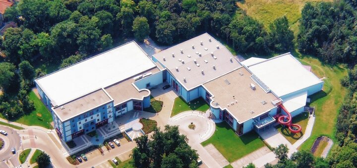 Das Bernstein Salzlandcenter Staßfurt verfügt unter anderem über einen Wellnessbereich und eine Bowlinganlage.Foto: pv