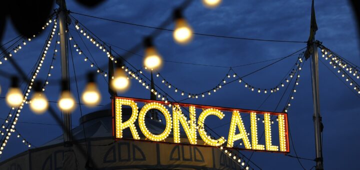 „All for Art for All“ - das neue Programm des Circus Roncalli - los geht es in Bremen am 18. November. Foto: Roncalli