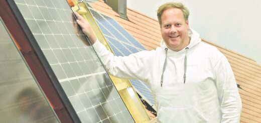 Gerhard Cunze, geschäftsführender Gesellschafter von Adler Solar, erlebt derzeit einen hohen Druck bei den Kunden. Viele sind verunsichert und fallen auf unseriöse Angebote herein.Foto: Schlie
