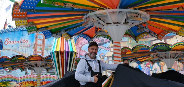 Heino Winter schafft es, mit seinem Happy Traveller jährlich bundesweit auf bis zu 16 Jahrmärkten dabei zu sein.Foto: Altug