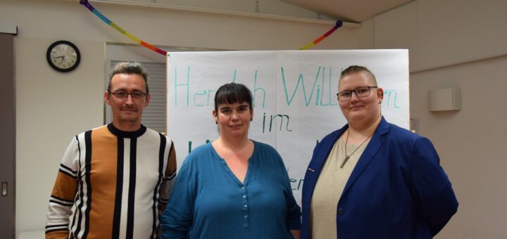 Der frisch gewählte Vorstand der Mietergemeinschaft (v. l.): Michael Jänicke (Kassenwart), Nadine Zimmermann (erste Vorsitzende) und Denise Teucher (zweite Vorsitzende). Foto: Utke