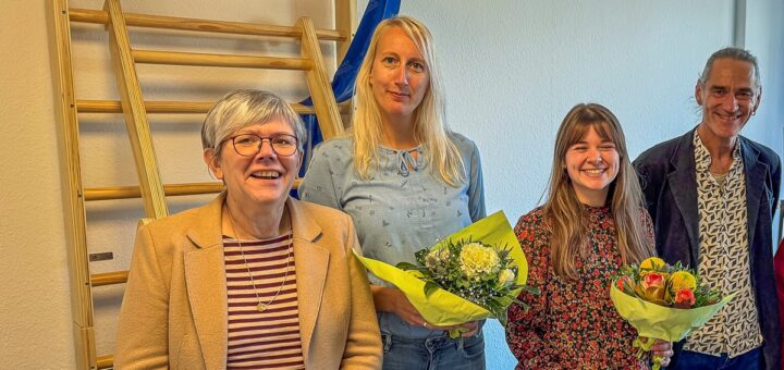 Von links: Superintendentin Jutta Rühlemann, Melanie Bukowski (Ergotherapeutin), Céline Schultz (Ergotherapeutin) und Eberhard Schneider (Erogtherapeut in der Tagesstätte). Foto: pv