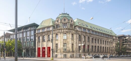 Die Sparkasse hat das Gebäude am Brill zurückgemietet. Der Umzug der Stadtteilfiliale soll 2027 erfolgen. Foto: Iffländer/GfG