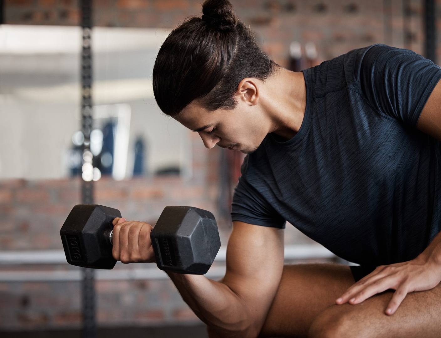 Fitnessstudios eignen sich für Ausdauersport und Krafttraining. Bild: Jordan C/peopleimages.com (#565602311) /Adobe Stock 