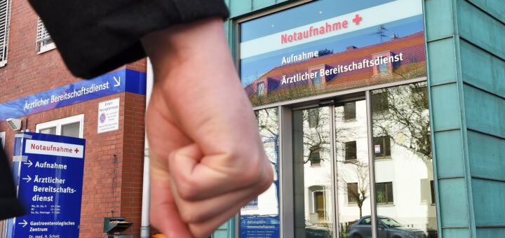 Die Gewalt in Notaufnahmen nimmt immer weiter zu. Krankenhäuser in Bremen beschäftigen private Sicherheitsdienste um ihr Personal zu schützen. Foto: Archiv