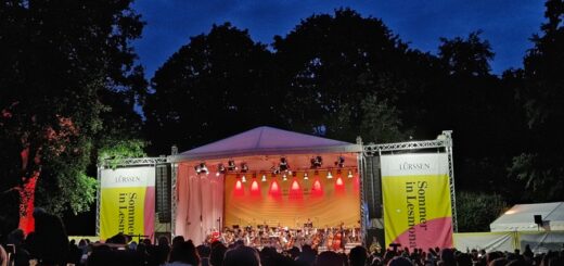 Stimmungsvolles Ambiente und Musik auf höchstem Niveau: Der Sommer in Lesmona ist ein Zuschauermagnet. Foto: Schlie