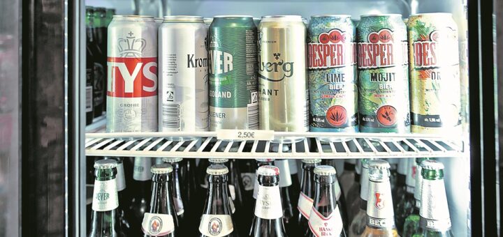 Um Spontankäufe in den Abendstunden zu verringern, sieht der Antrag des Unterbezirksvorstands der SPD ein Verkaufsverbot von Alkohol zwischen 22 und 7 Uhr vor. Foto: Schlie