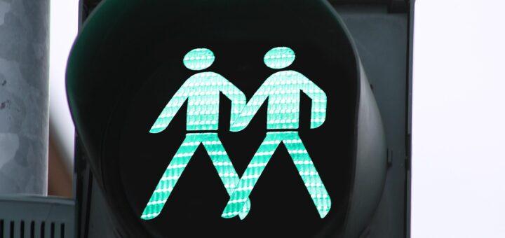 Queere Ampeln gibt es in vielen Städten. Auch bald in Bremen?