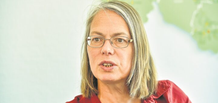 Sascha Karolin Aulepp (54) wurde im Juli 2021 Senatorin für Kinder und Bildung. Seit 2015 ist sie Mitglied der Bürgerschaft, von 2016 bis 2021 war sie Landesvorsitzende der SPD Bremen. Foto: Schlie