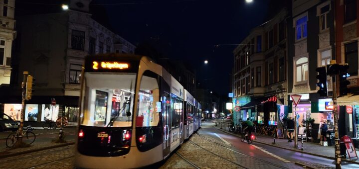 Aus dem Viertel kommt man in der Nacht noch zum Hauptbahnhof, in weiter entfernten Stadtteilen ist es mitunter schwierig. Foto: Behrbom