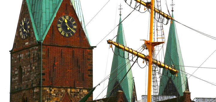 St. Martini Kirche Bremen Hahne Foto Marcus Schmidt
